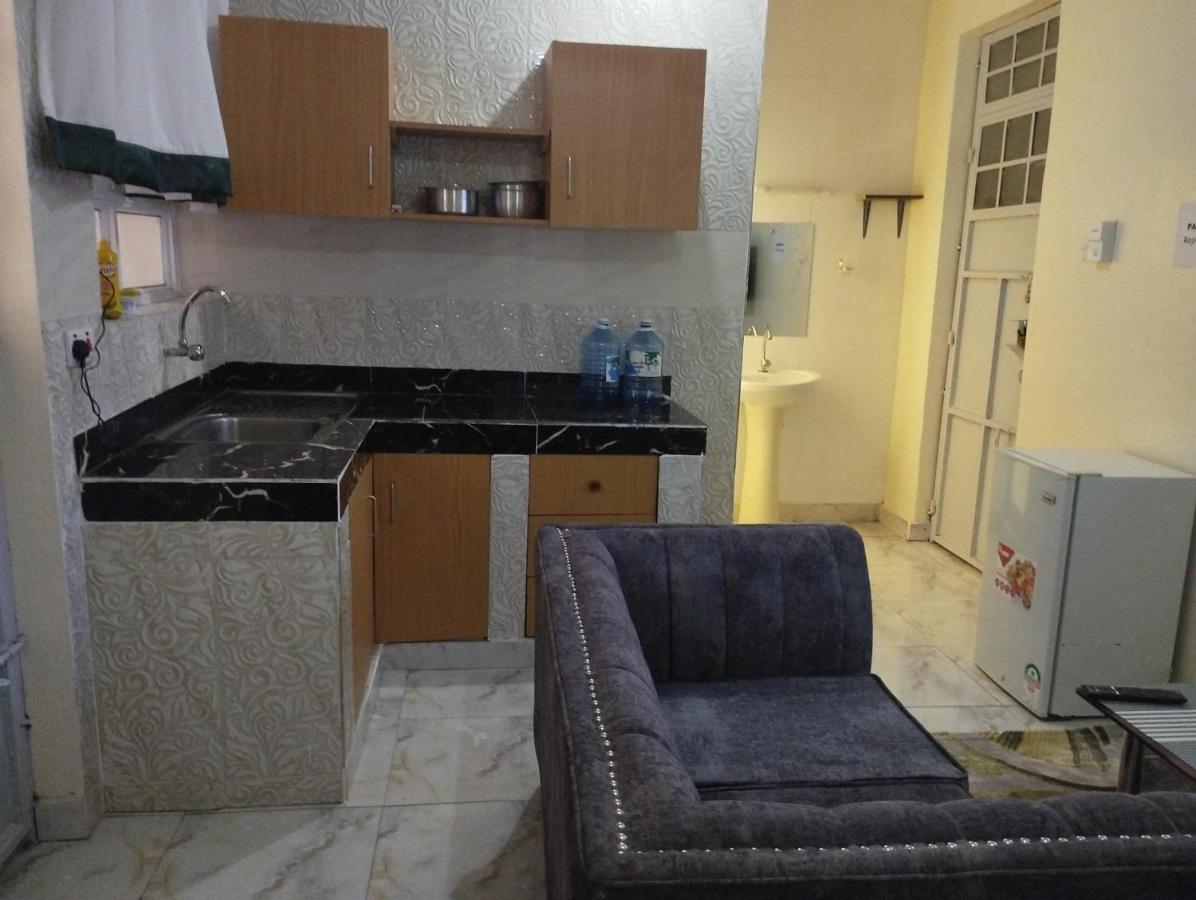 Bed and Breakfast Divine Studio Момбаса Екстер'єр фото
